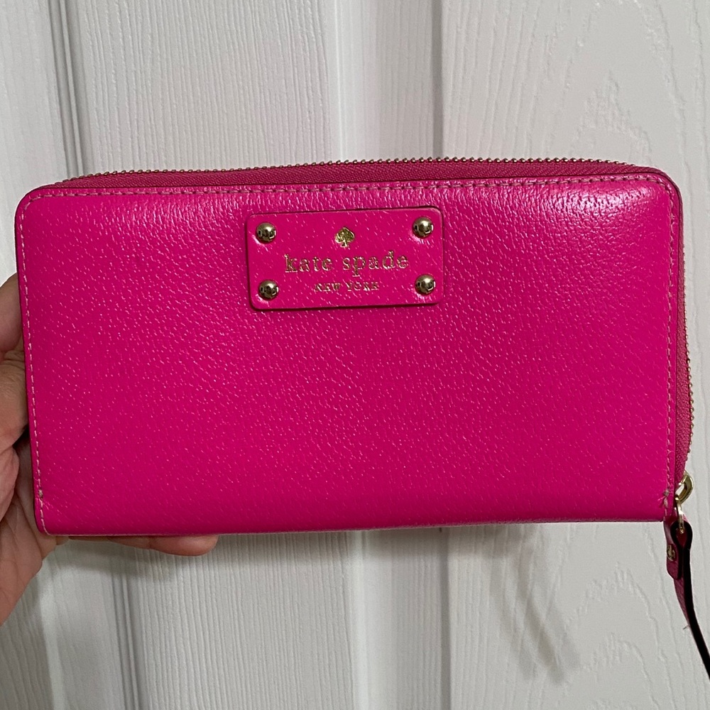 EUC Kate Spade Pink Wallet